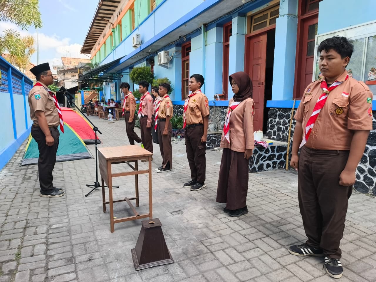 Gambar Utama